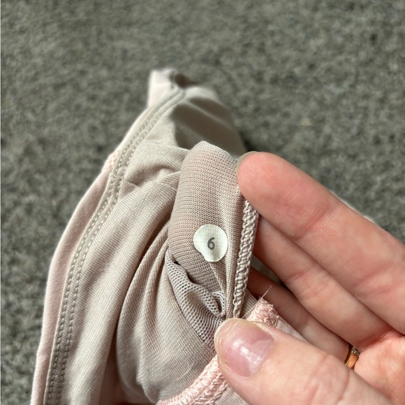 Lululemon Pink Energy Bra - Picture 3 of 3